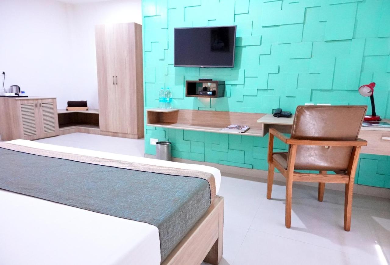 M Stays Chennai Bagian luar foto